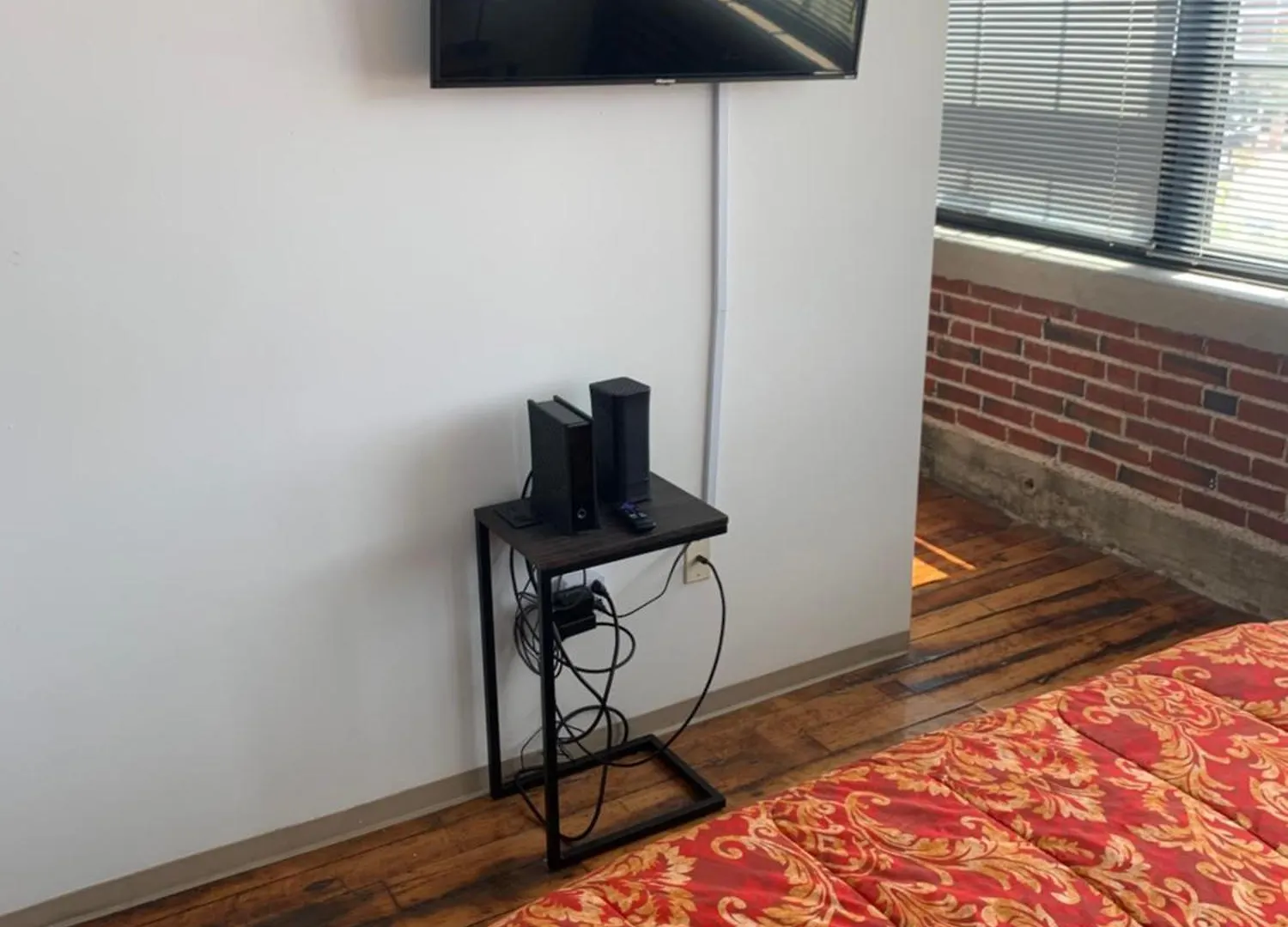 Luxe Art Gallery Saint Louis Apartment